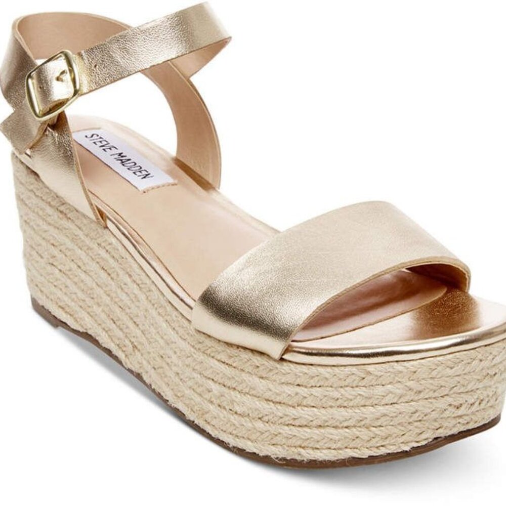 Steve Madden Women's Busy Espadrille Wedge Sandals in size 8.5, Gold